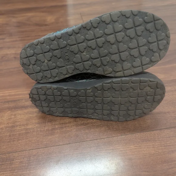UGG Girls Boots - Picture 9 of 11